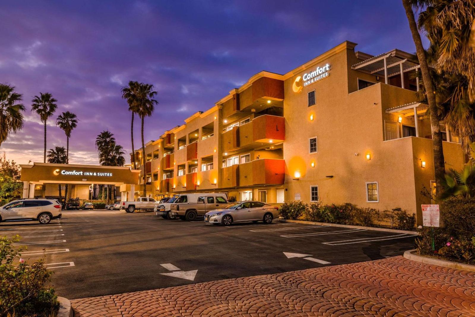 Comfort Inn & Suites Huntington Beach